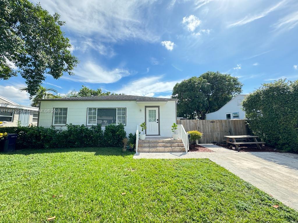 240 Carlisle Drive Miami Springs FL 33166