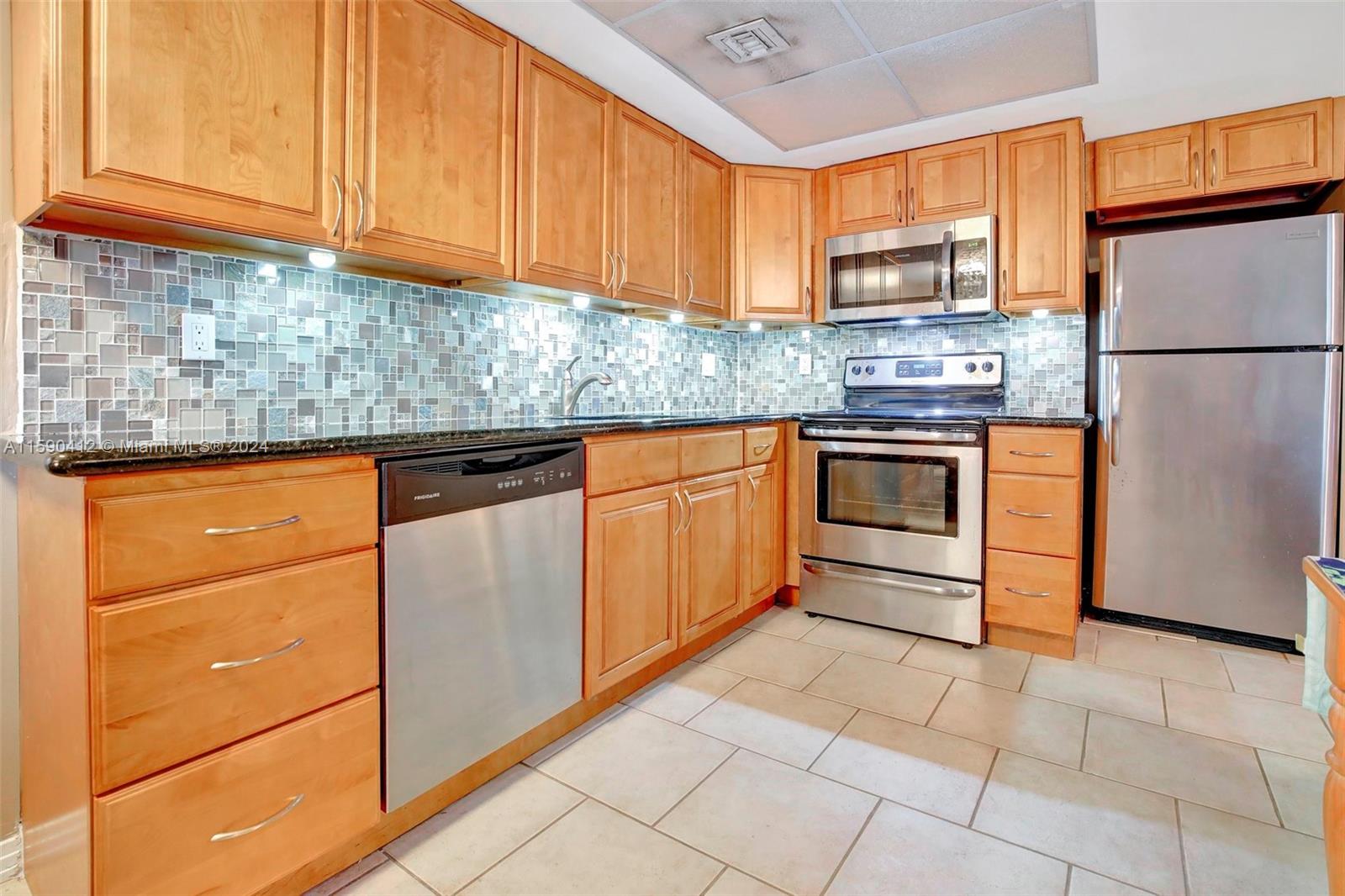 11273 SW 11th Street Pembroke Pines FL 33025