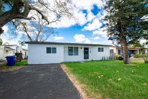 6820 SW 10th Street Pembroke Pines FL 33023