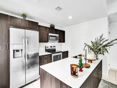 13718 SW 259th Lane Homestead FL 33032