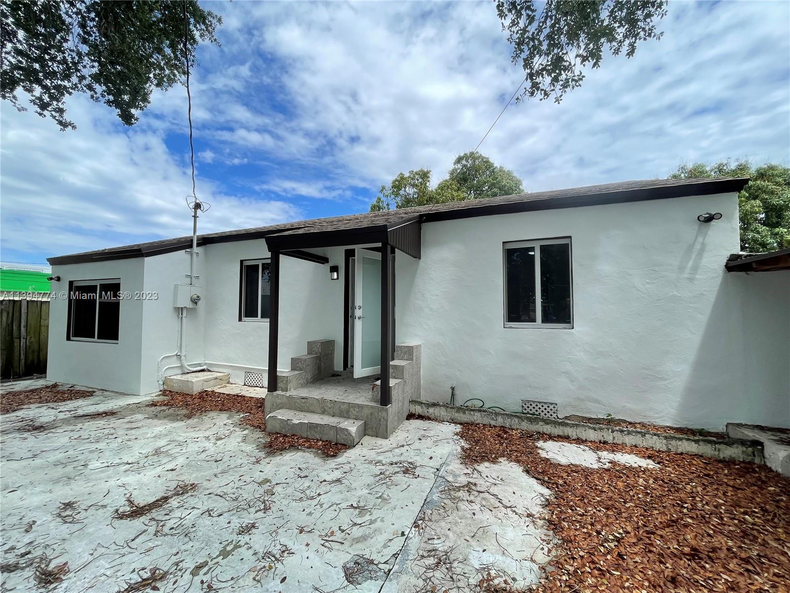 2607 NW 29th Street Miami FL 33142