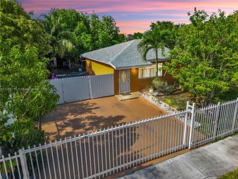 11411 SW 196th Terrace Miami FL 33157