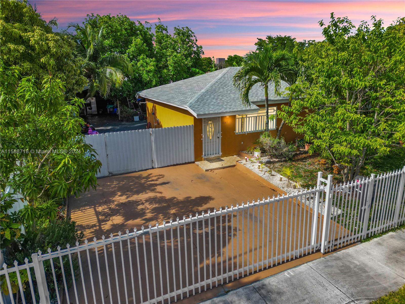 11411 SW 196th Terrace Miami FL 33157