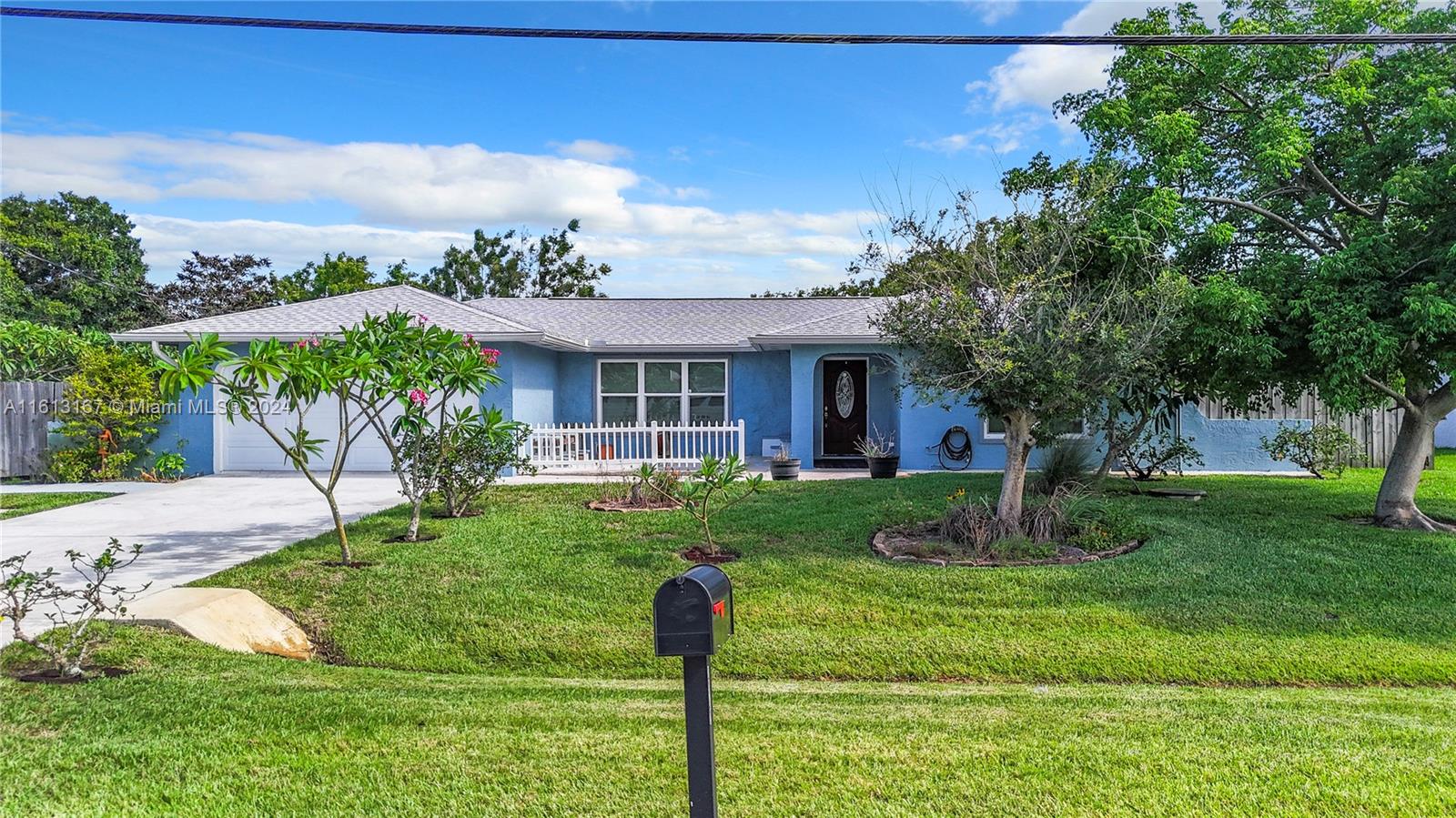 2392 SE Grand Drive Port St. Lucie FL 34952