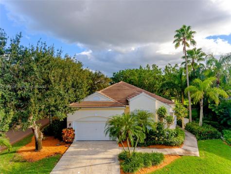 2195 Bay Court Weston FL 33326