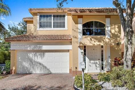 1273 Grant Court Hollywood FL 33019