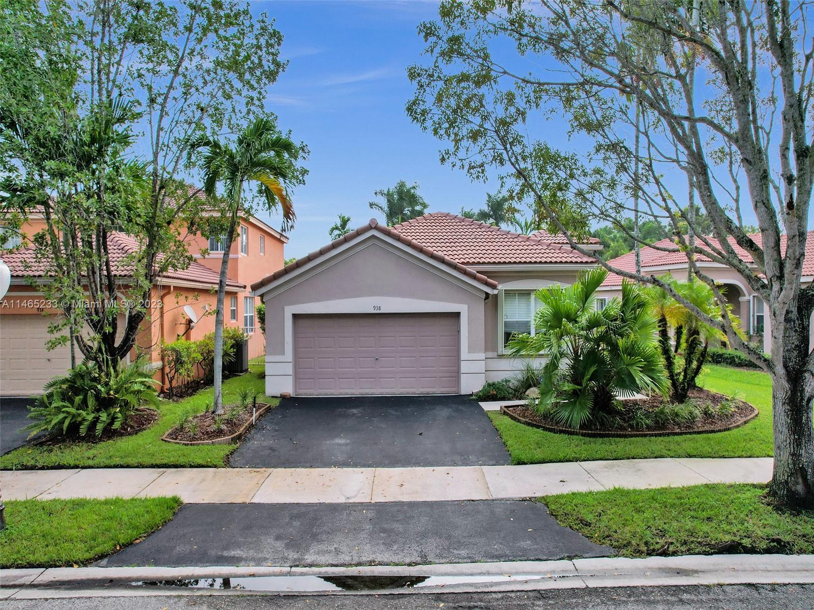 938 Bluewood Terrace Weston FL 33327