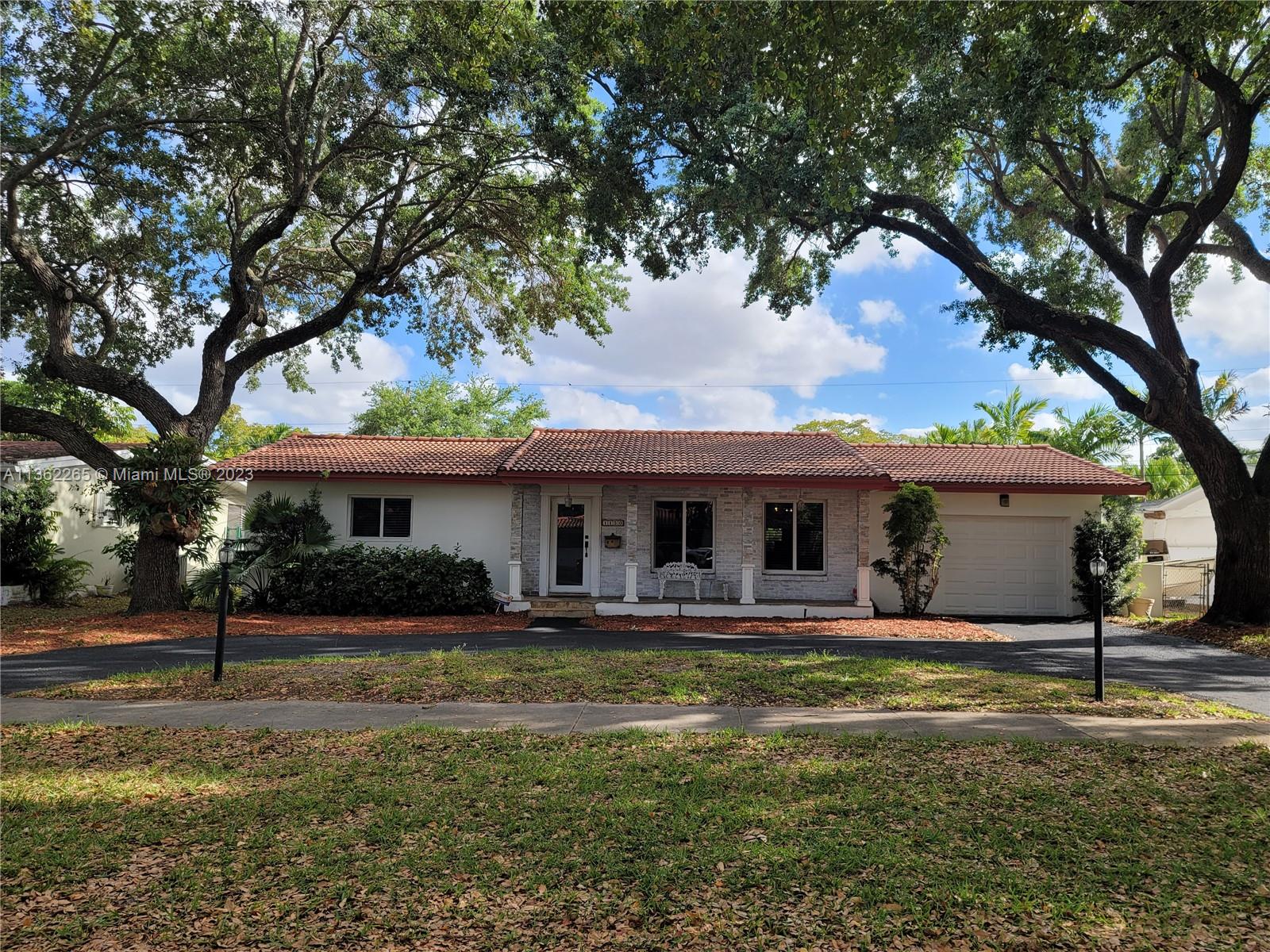 1150 Redbird Avenue Miami Springs FL 33166