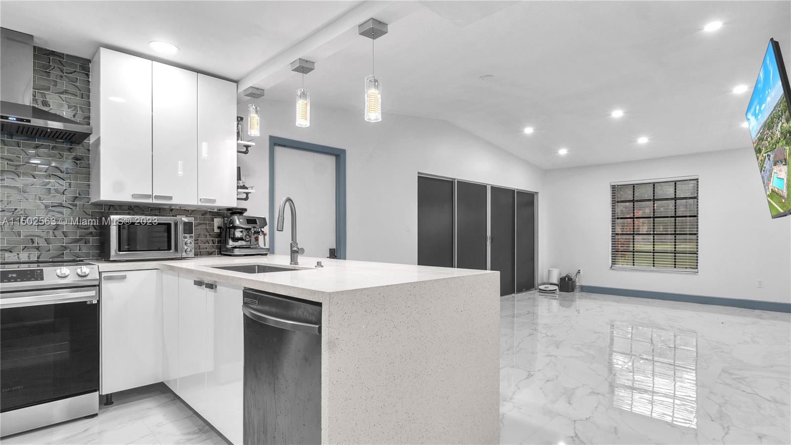 9290 E Fern Lane Miramar FL 33025