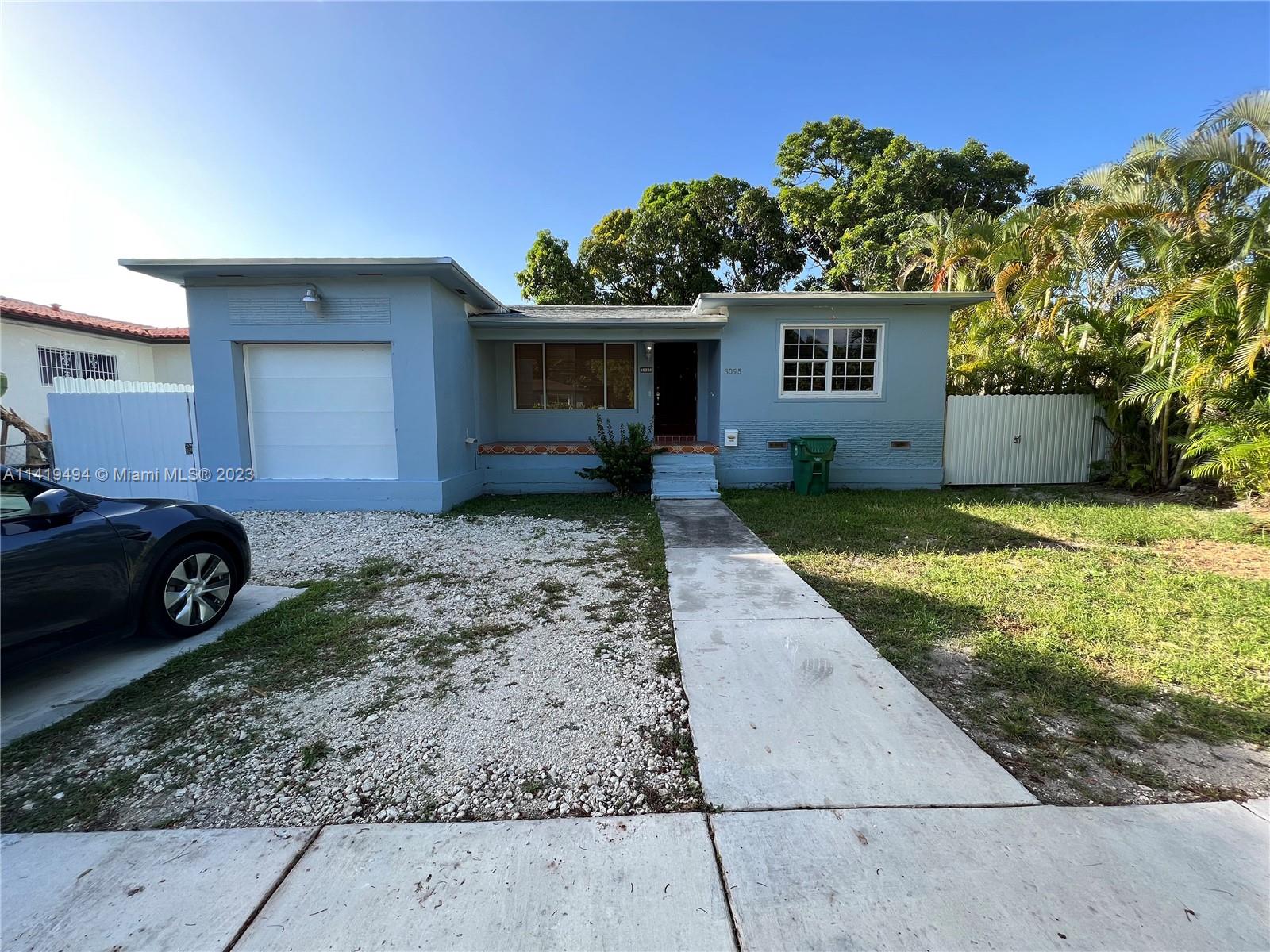 3095 NW 5th Street Miami FL 33125