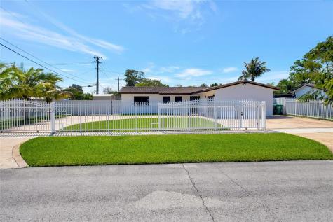 16210 SW 97th Court Miami FL 33157