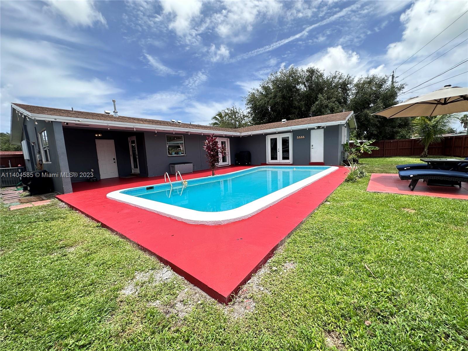 4000 Grant Street Hollywood FL 33021