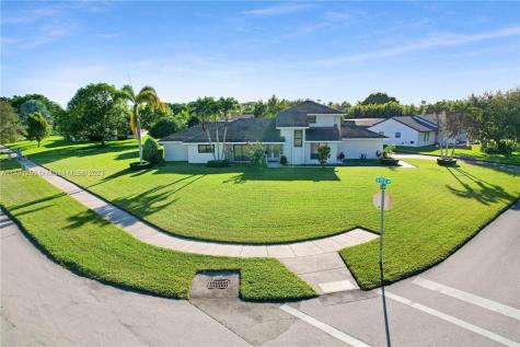 15200 SW 164th Street Miami FL 33187