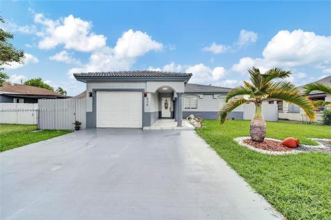 526 NW 7th Street Homestead FL 33030