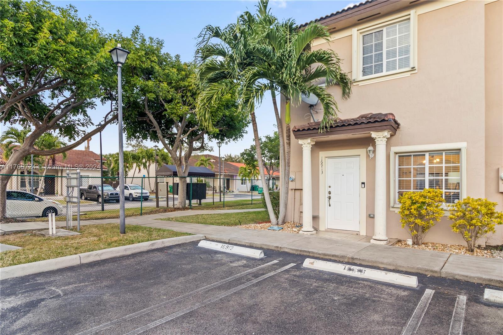 16913 SW 137th Place Miami FL 33177