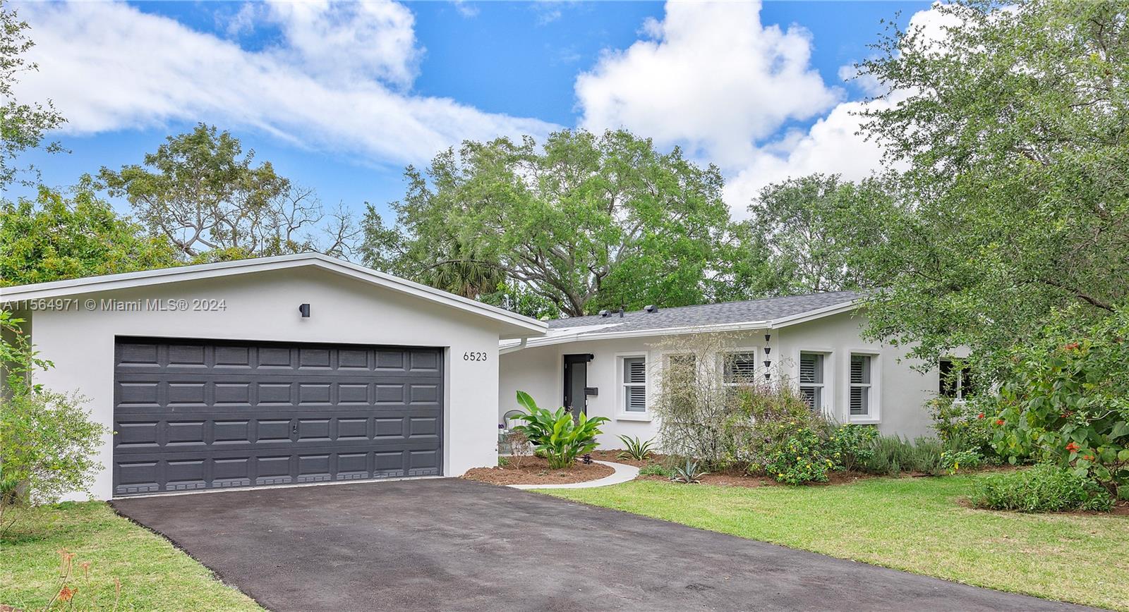 6523 SW 77th Terrace South Miami FL 33143