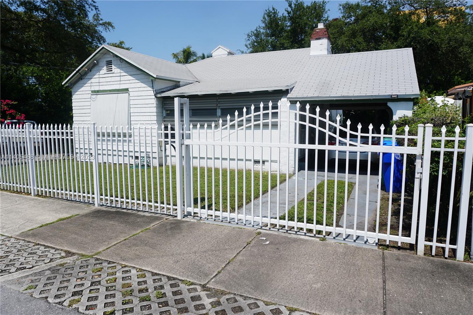 3834 NW 15th Avenue Miami FL 33142