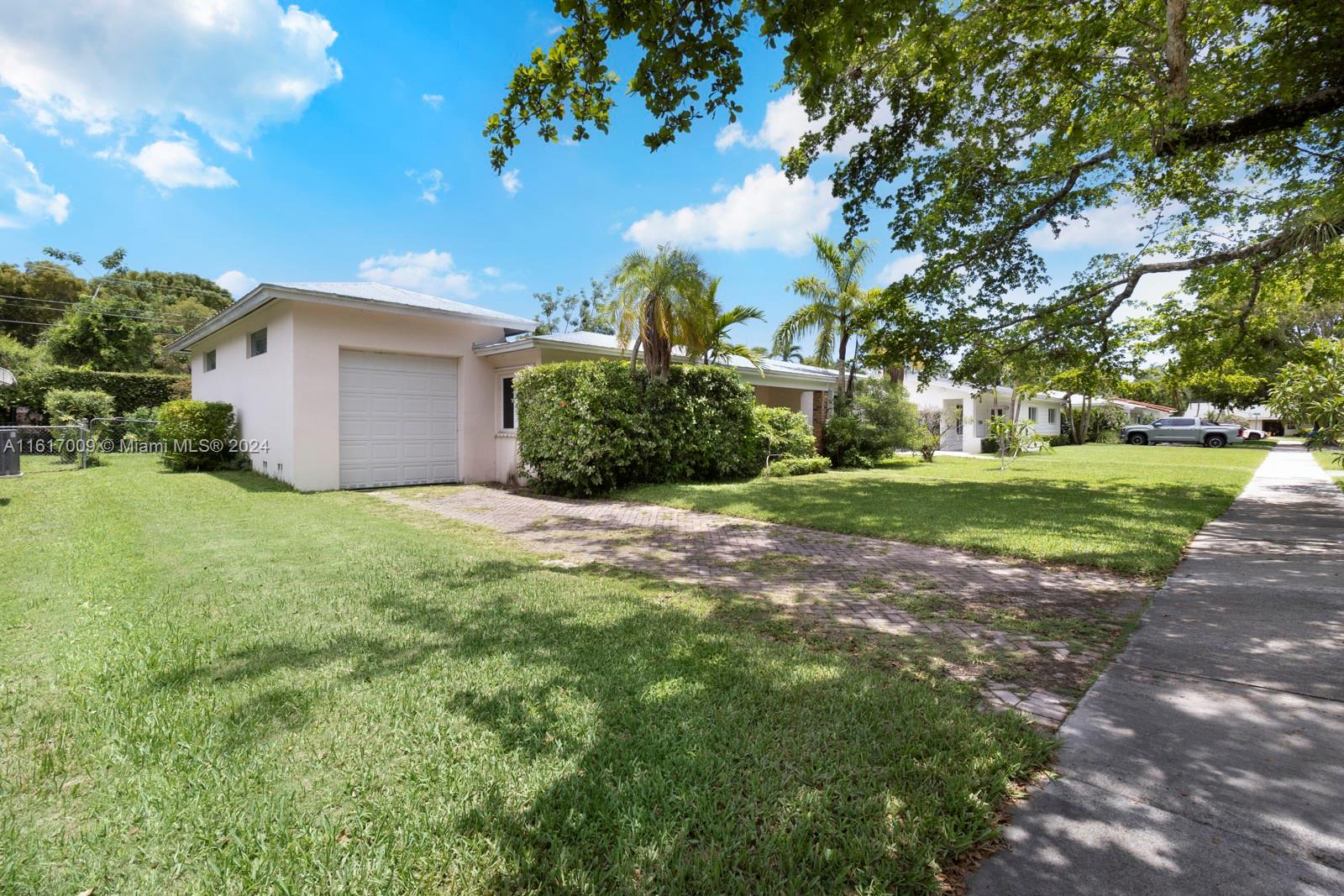 8301 SW 62nd Place South Miami FL 33143
