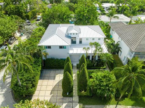 345 Harbor Court Key Biscayne FL 33149