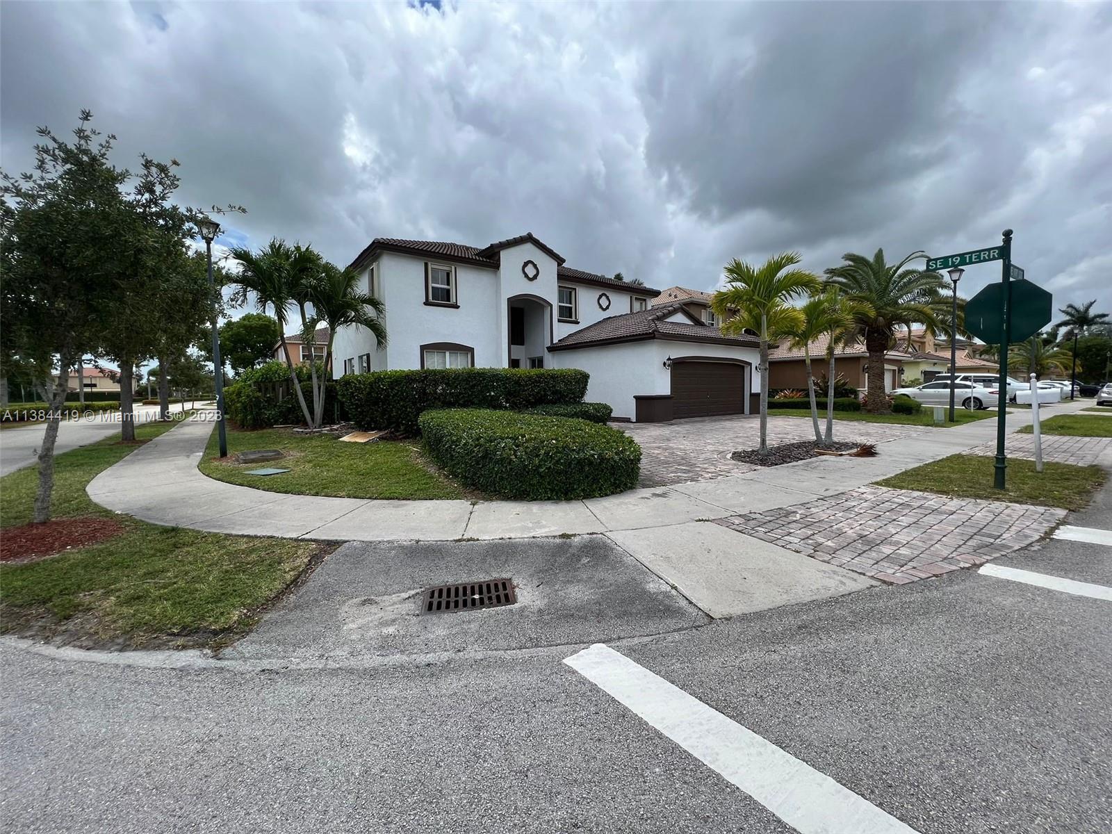 1934 SE 17th Street Homestead FL 33035