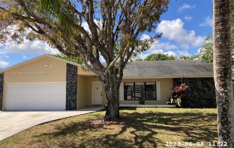 5952 Deerfield Place Lake Worth FL 33463