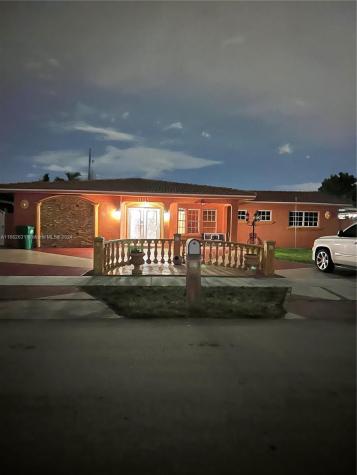 11115 NW 61st Avenue Hialeah FL 33012