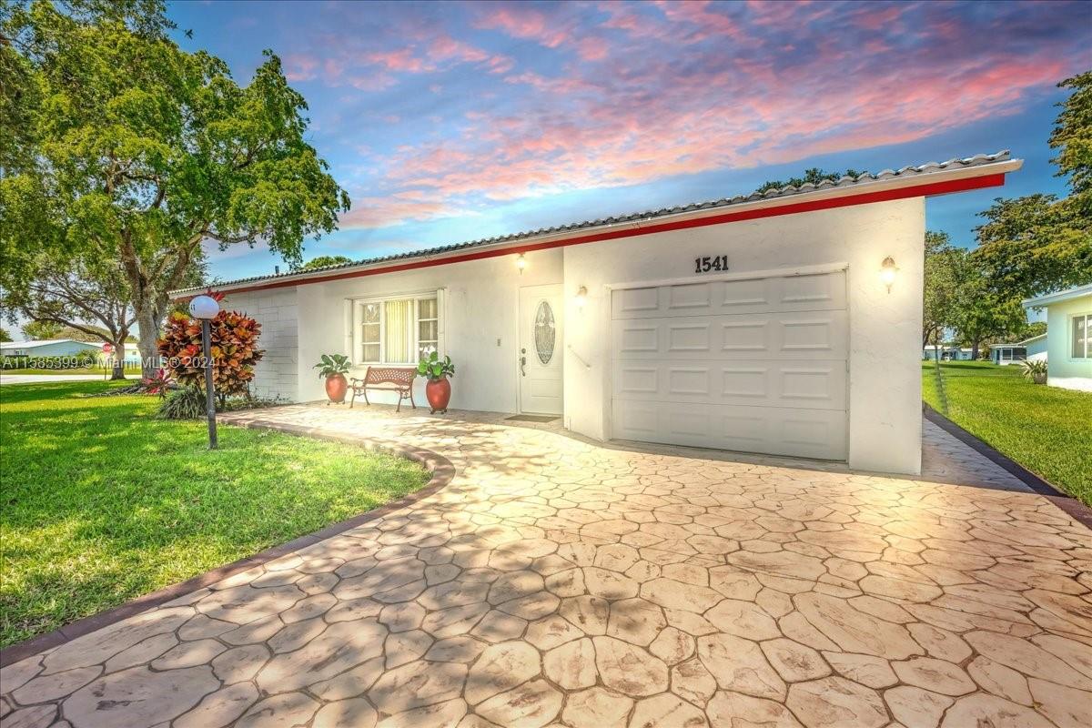 1541 NW 85th Avenue Plantation FL 33322