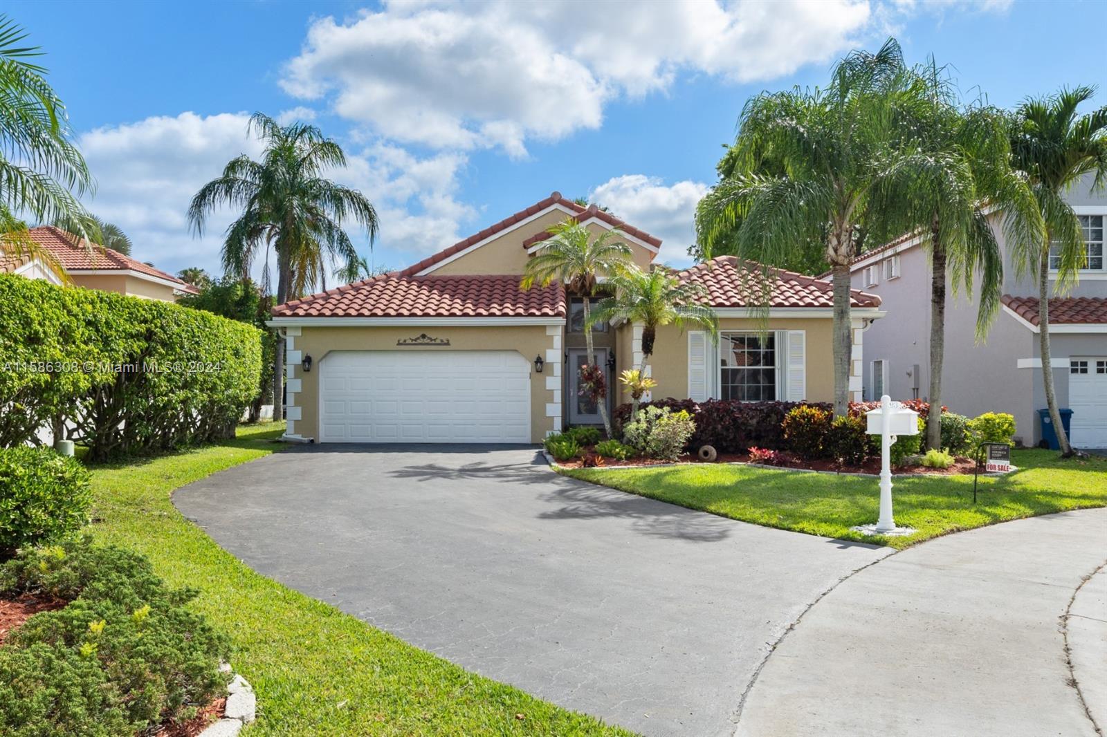 693 Bedford Avenue Weston FL 33326