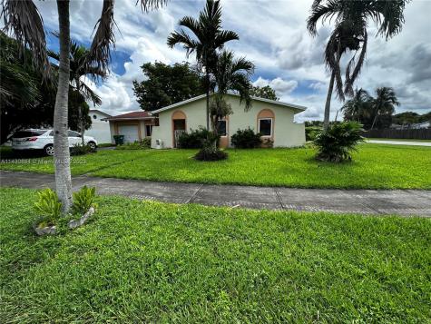 7311 SW 130th Avenue Miami FL 33183
