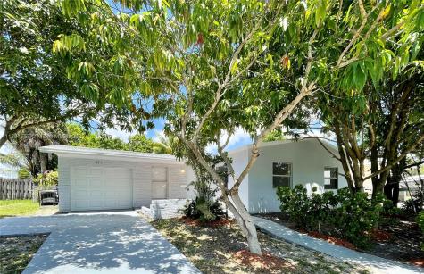 871 SW 66th Avenue North Lauderdale FL 33068