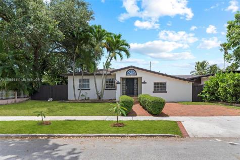 6376 SW 15th Street West Miami FL 33144