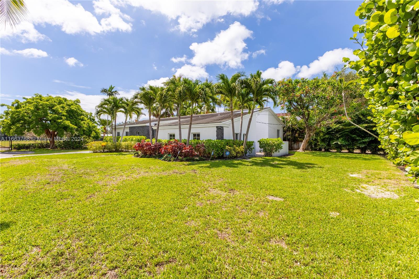 5785 Alton Road Miami Beach FL 33140