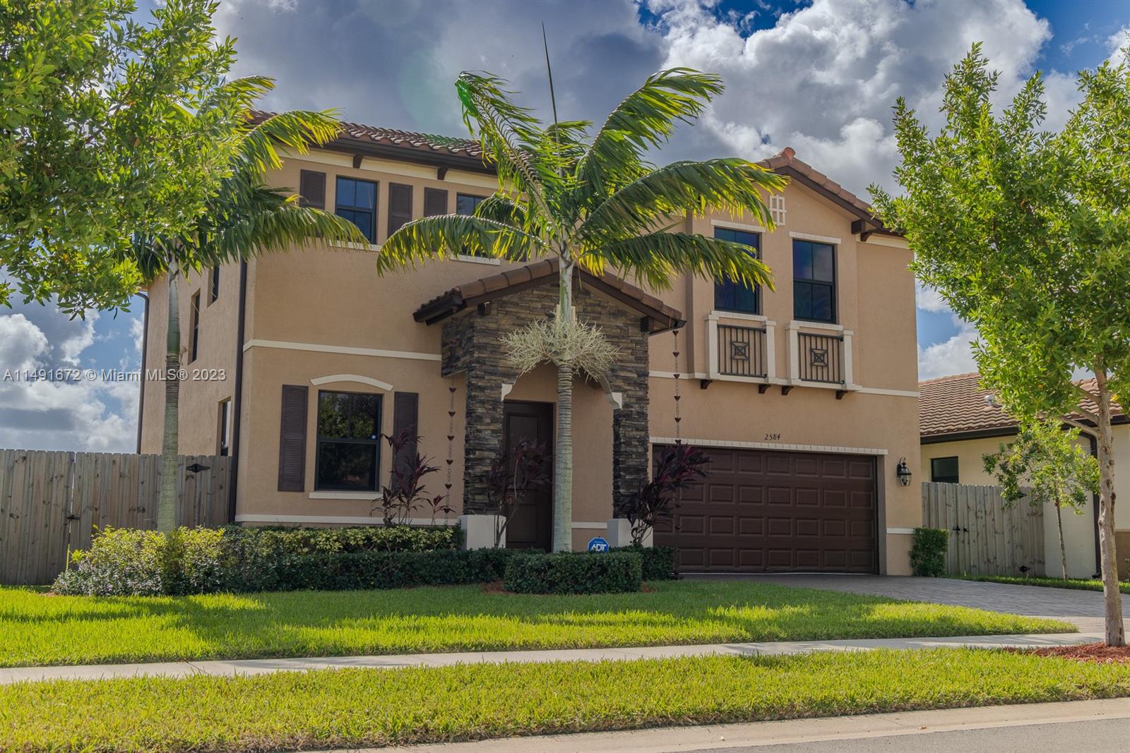 2584 SE 1st Street Homestead FL 33033