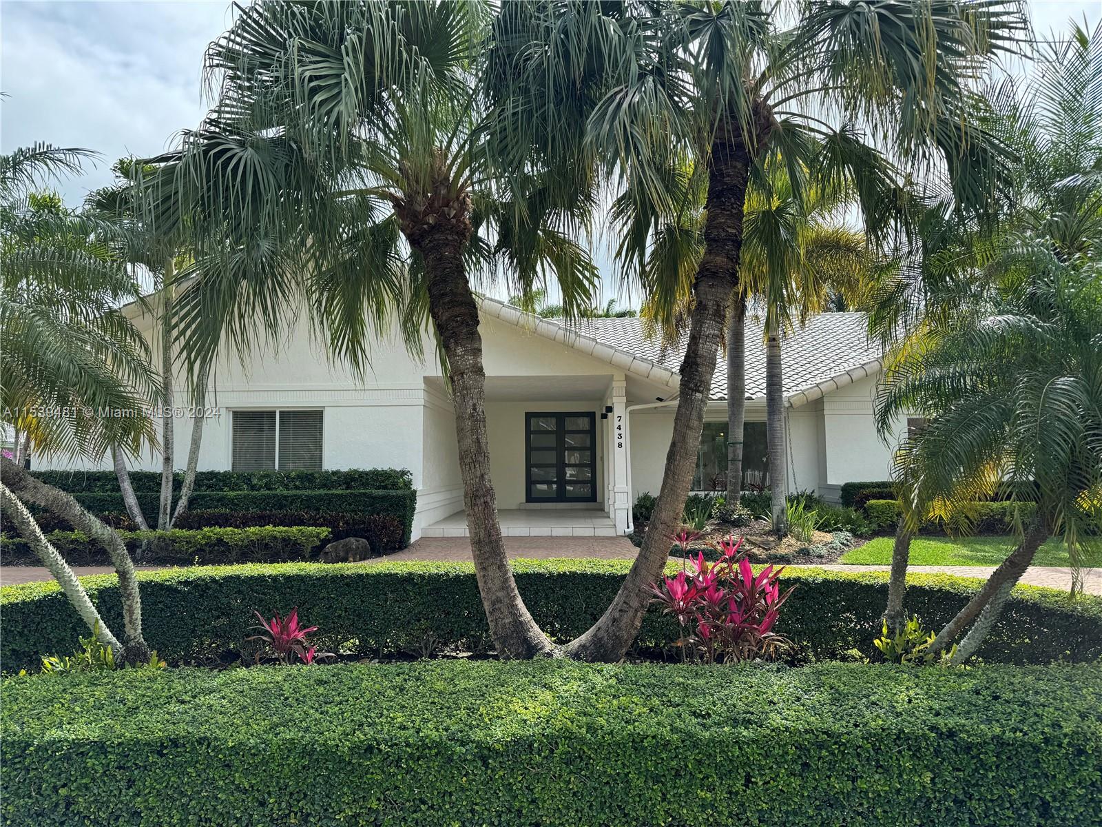 7438 SW 168th Terrace Palmetto Bay FL 33157