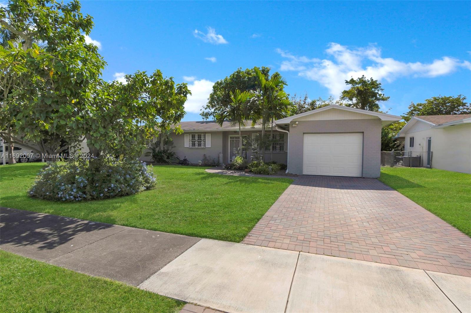 8864 SW 196th Terrace Cutler Bay FL 33157