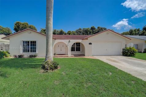 5338 Rose Marie Avenue S Boynton Beach FL 33472