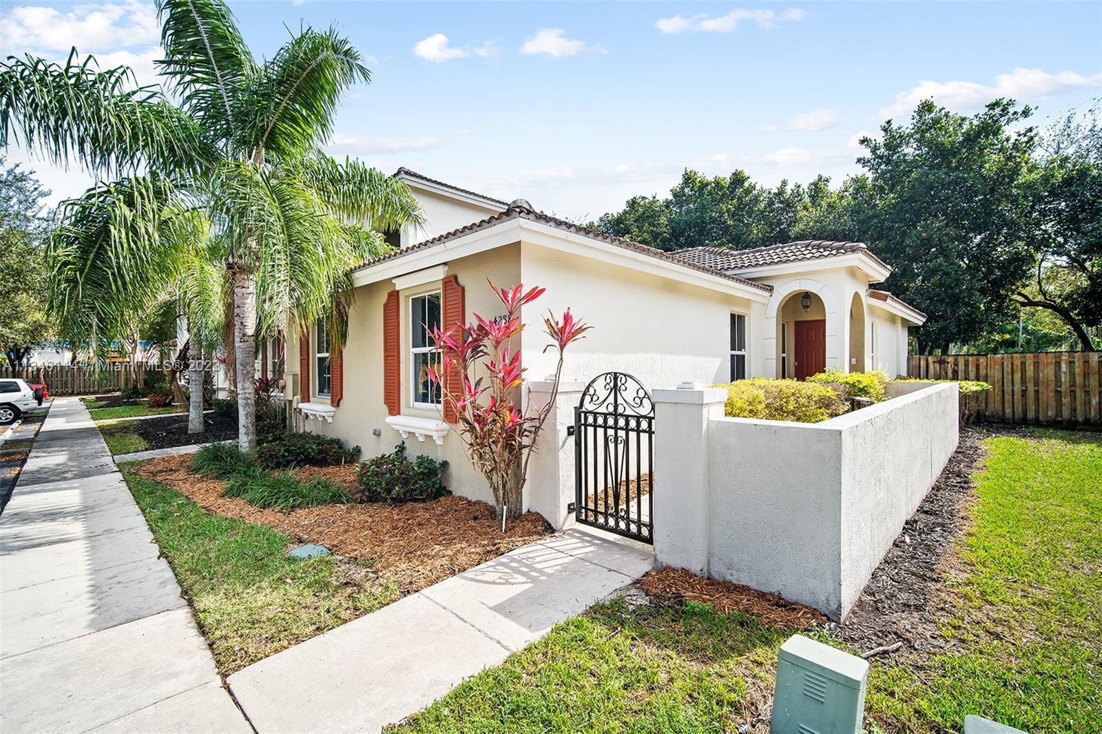 4288 NE 9th Street Homestead FL 33033