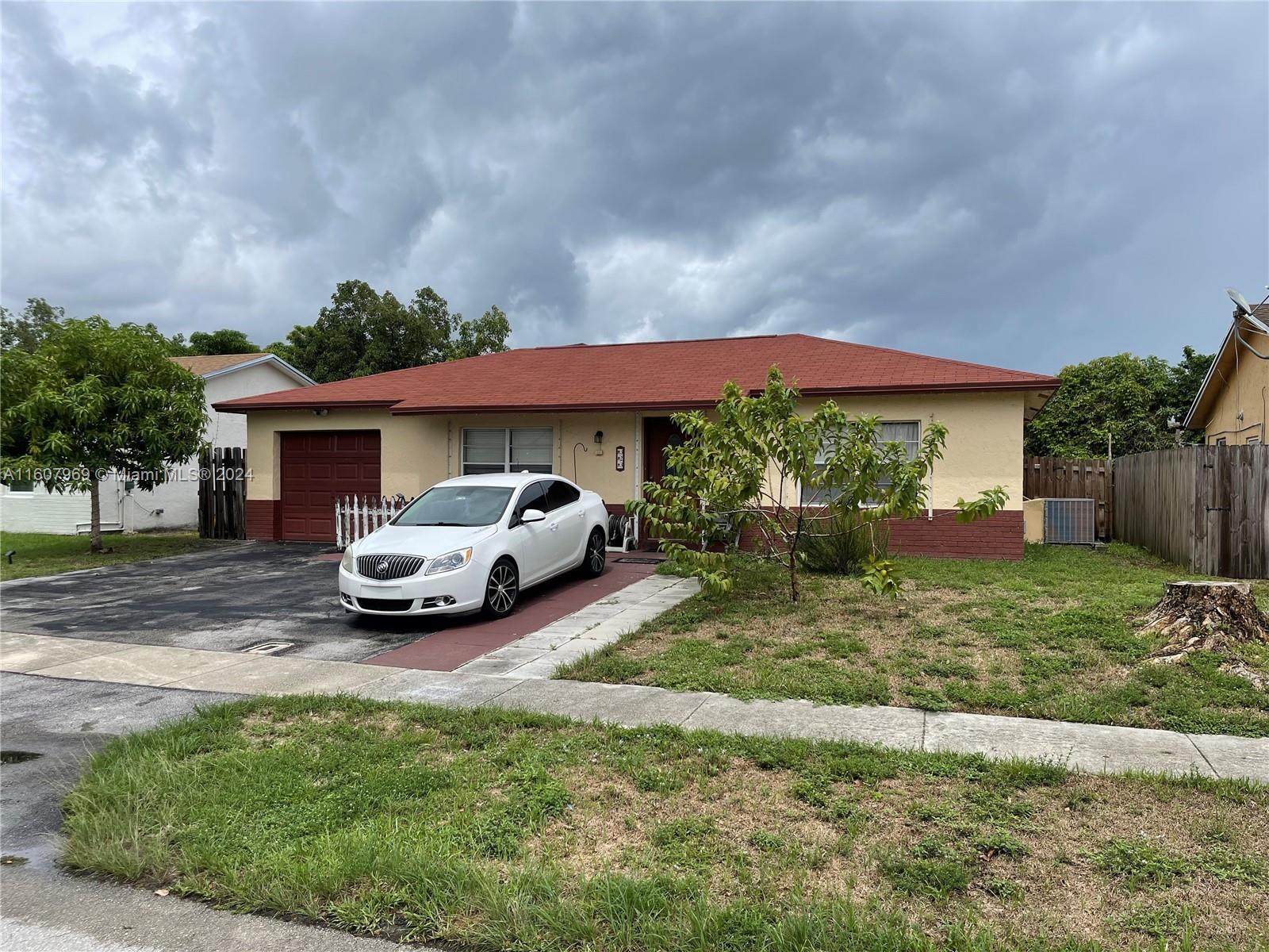 323 SW 79th Way North Lauderdale FL 33068