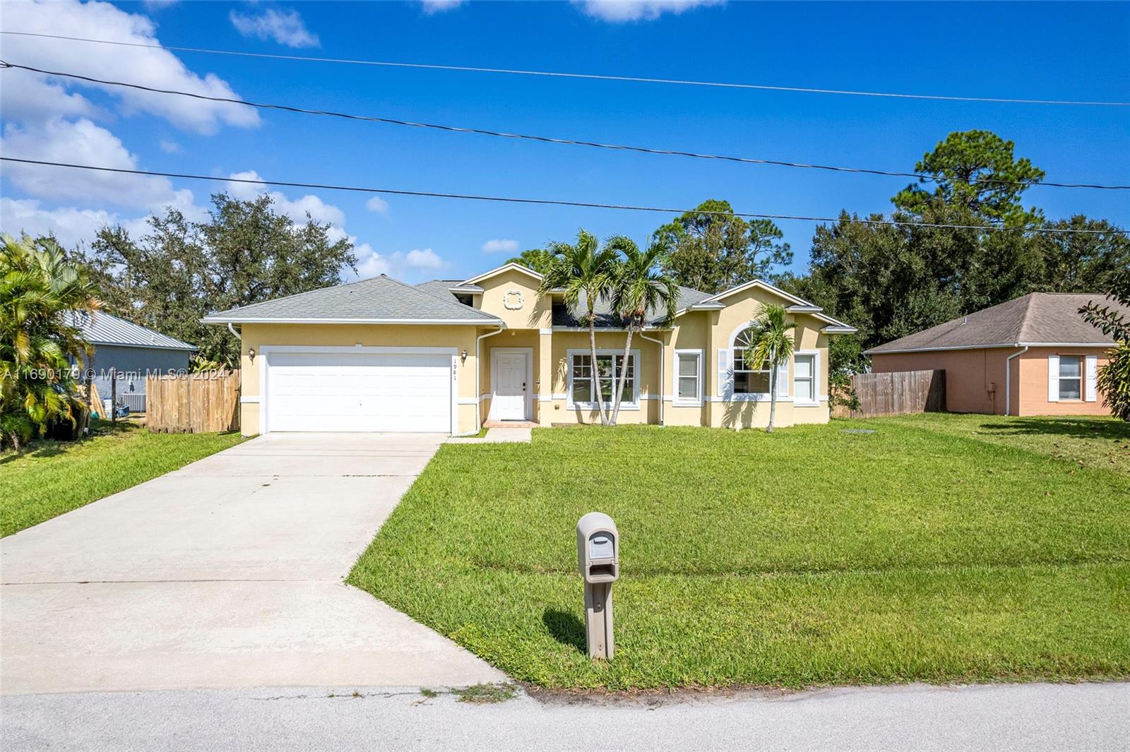 1981 SW Bellevue Avenue Port St. Lucie FL 34953