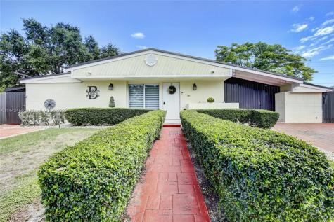 10000 Bahama Drive Cutler Bay FL 33189