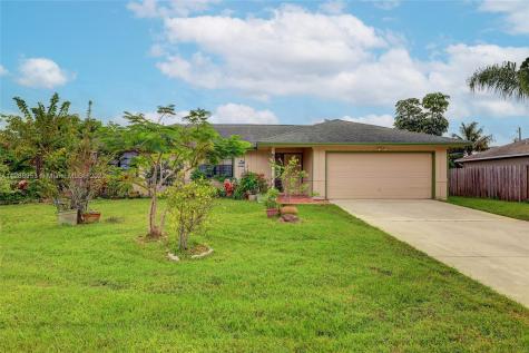 510 NW Cornell Avenue Port St. Lucie FL 34983