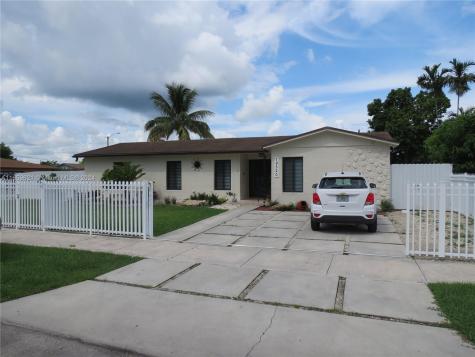 19520 SW 118th Avenue Miami FL 33177