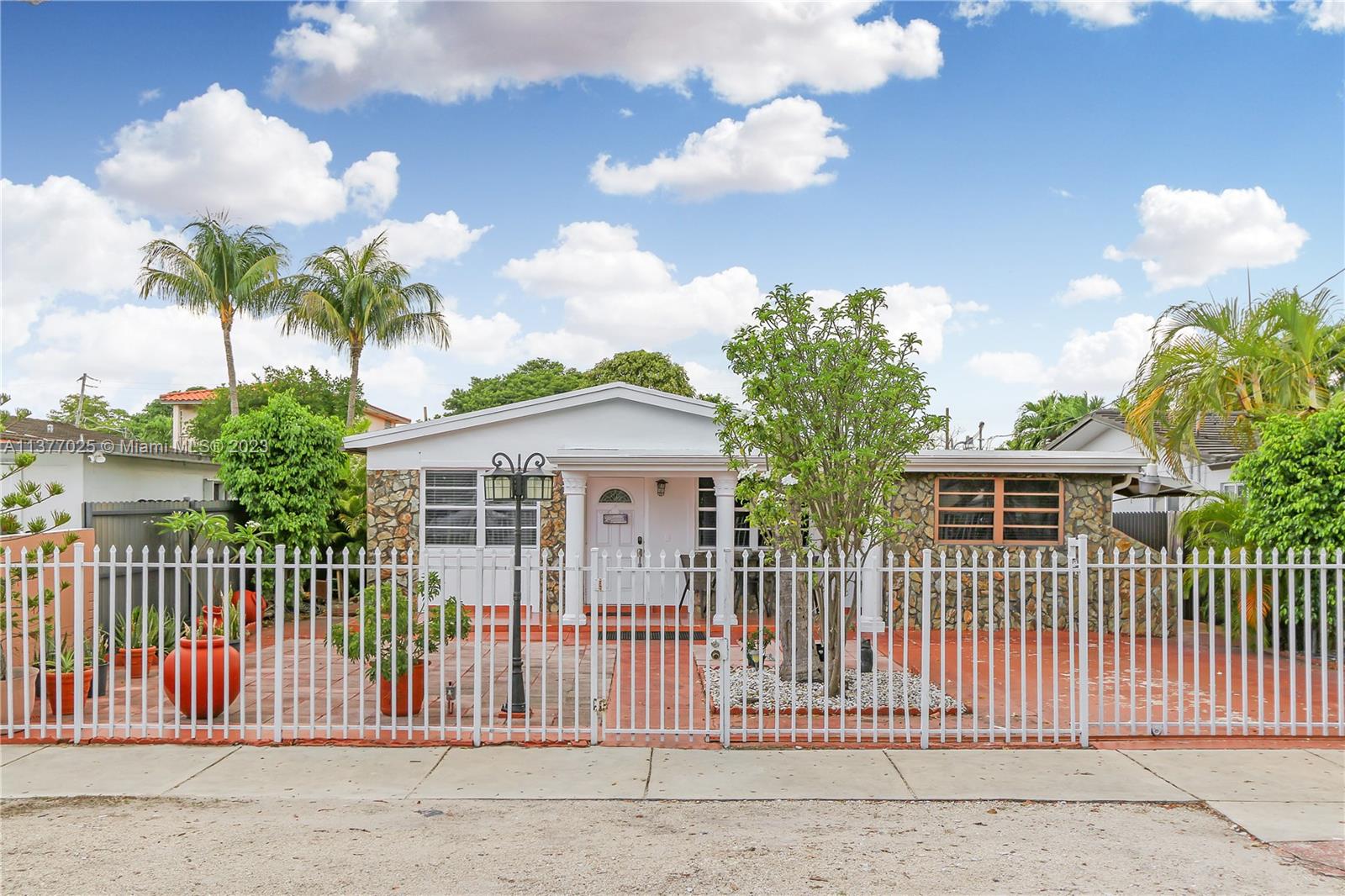 3920 SW 87th Court Miami FL 33165