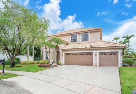 900 SW 174th Terrace Pembroke Pines FL 33029