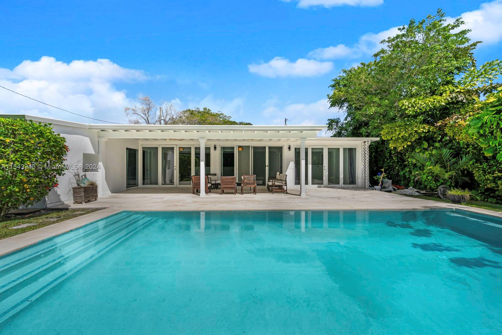 6530 SW 75th Terrace South Miami FL 33143