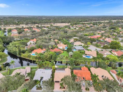 5313 NW 89th Drive Coral Springs FL 33067