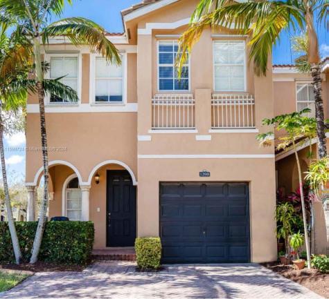 2555 SE 13th Court Homestead FL 33035
