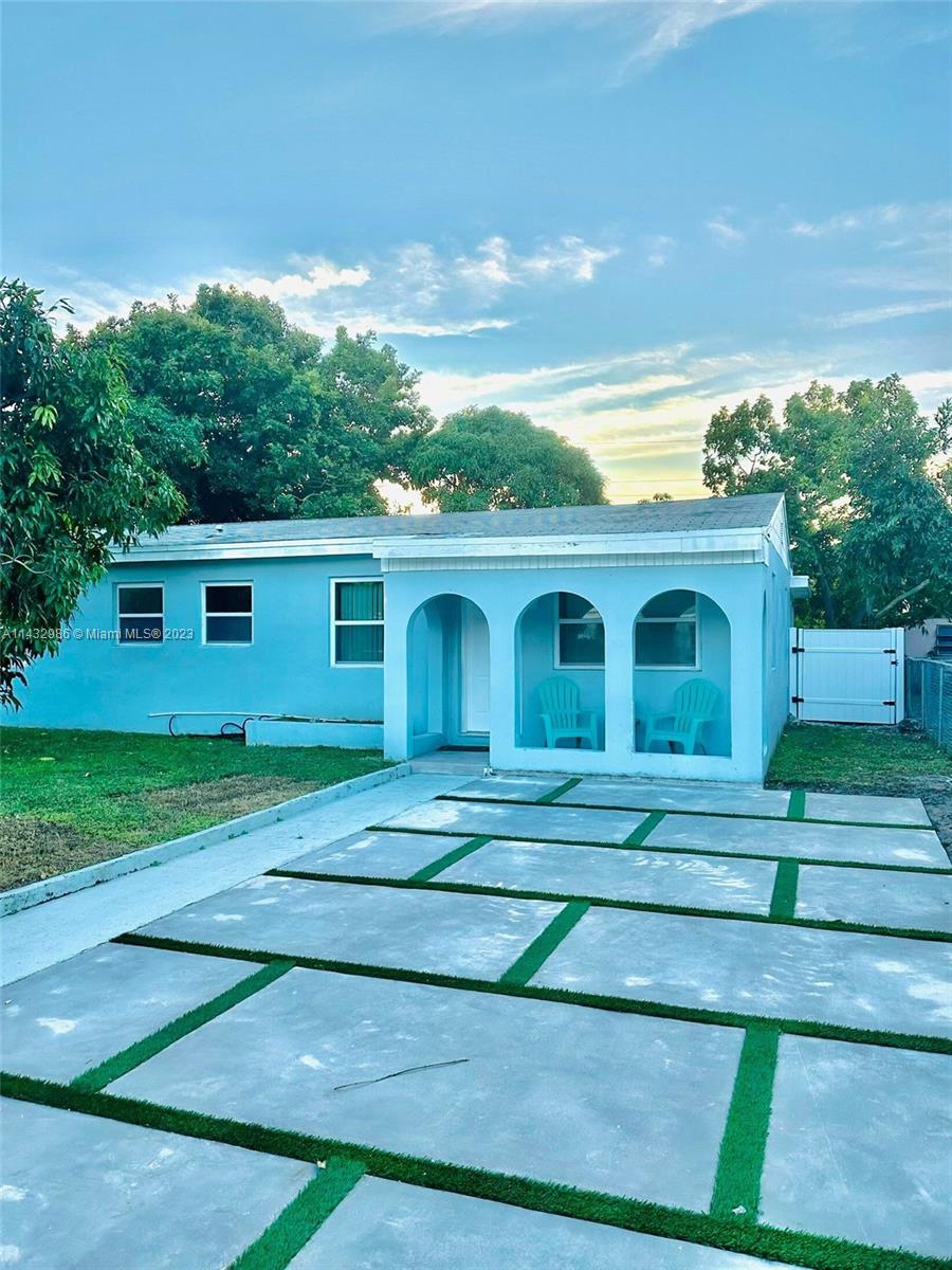 15700 NE 15th Court North Miami Beach FL 33162