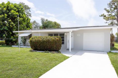 124 NE Entrada Avenue Port St. Lucie FL 34952