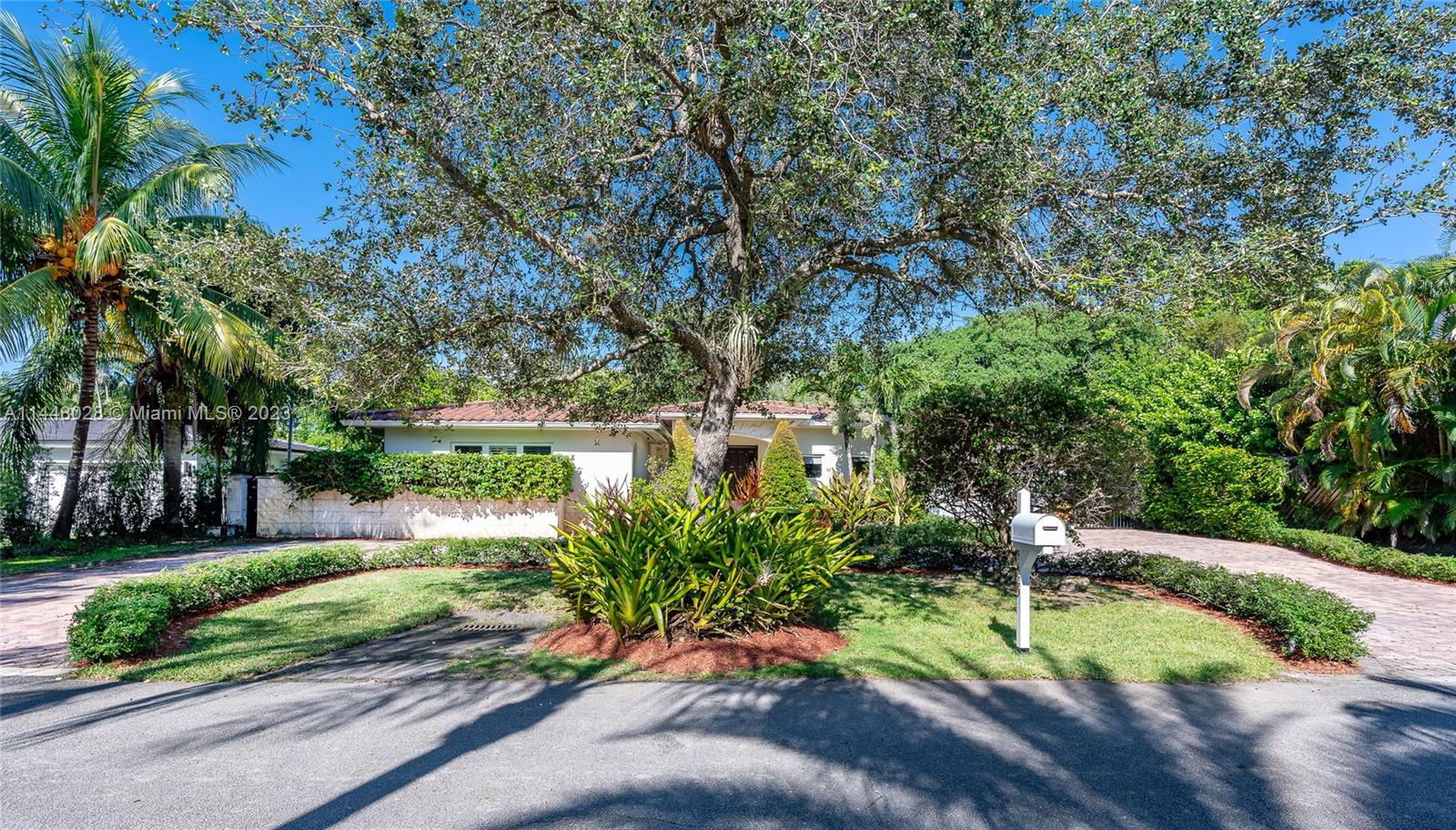 9420 SW 73rd Avenue Pinecrest FL 33156